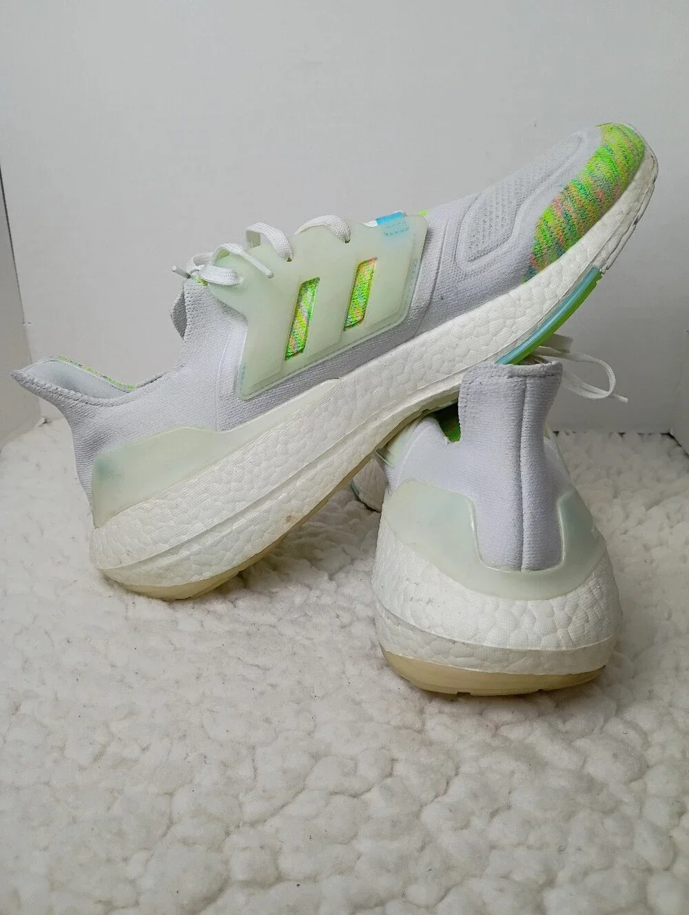 Adidas Ultraboost 22 Mens 14 White Solar Green Bliss Blue Running Shoes GX5913.